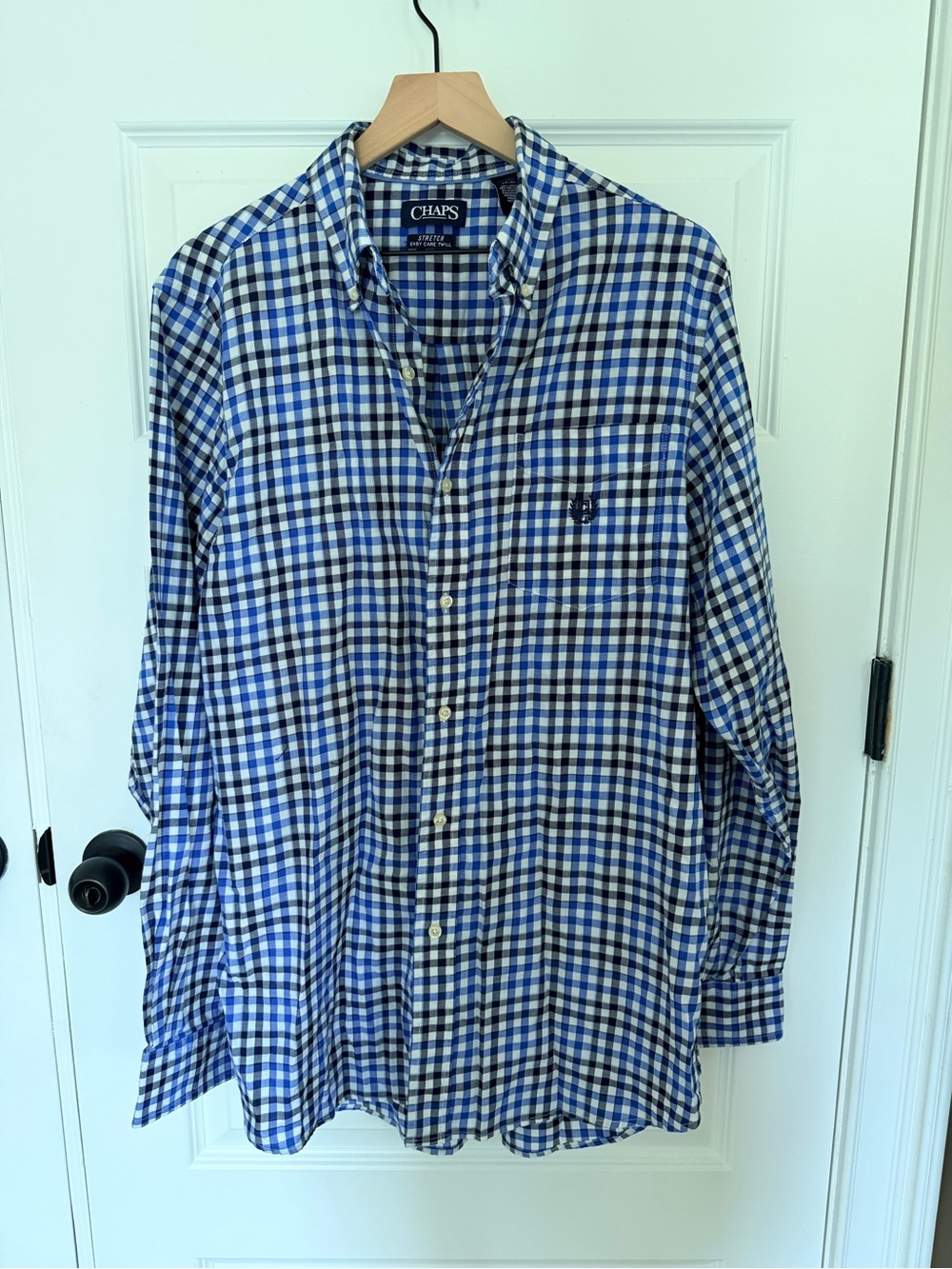 NWOT chaps easy care button down